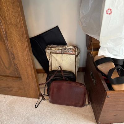 Sale Photo Thumbnail #558
