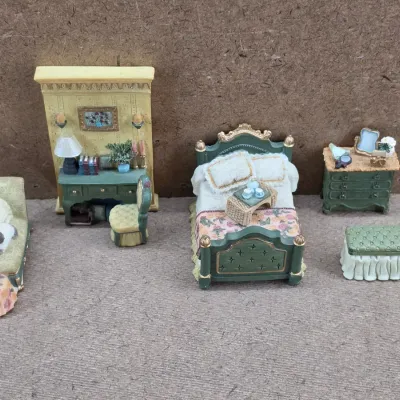 Sale Photo Thumbnail #189