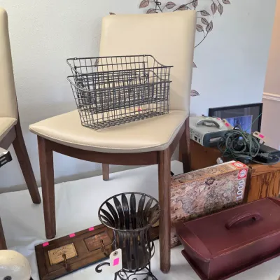 Sale Photo Thumbnail #379