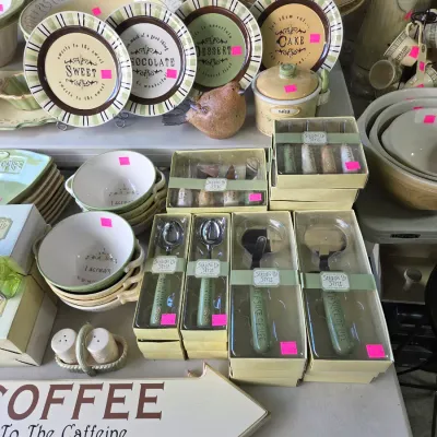 Sale Photo Thumbnail #153