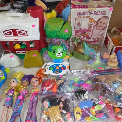 Sale Photo Thumbnail #182