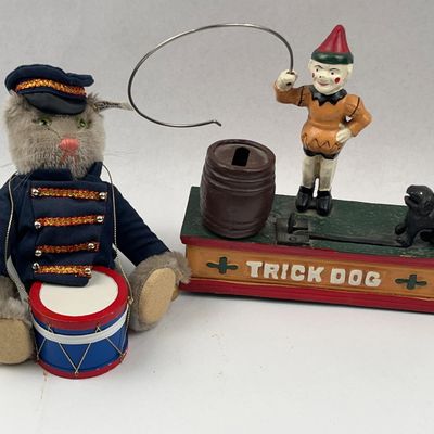 Sale Photo Thumbnail #466: Steiff Cat & Cast Iron Dog Bank
