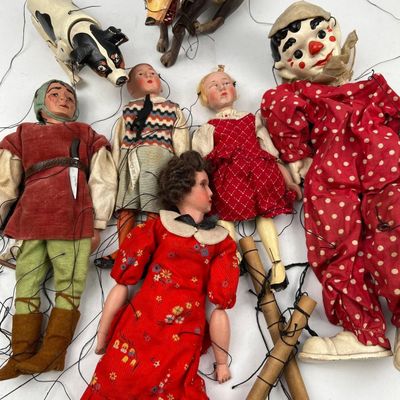 Sale Photo Thumbnail #493: Set German String Marionette Puppets