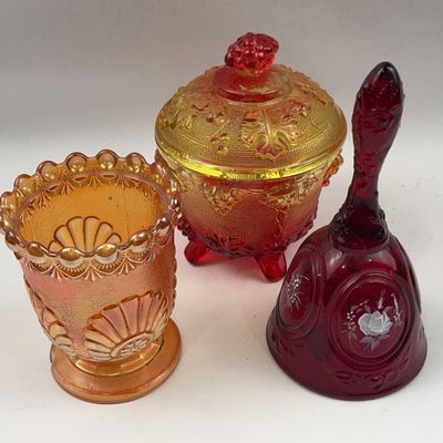 Sale Photo Thumbnail #294: Fenton & Amberina Glassware