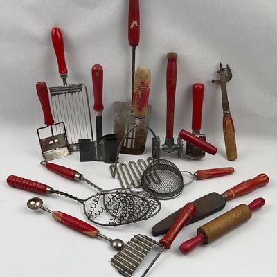 Sale Photo Thumbnail #250: 16 Red Wood Kitchen Utensils
