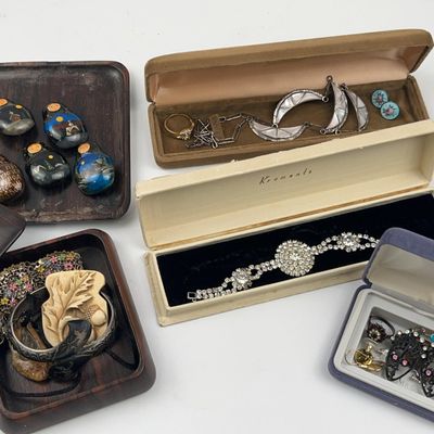 Sale Photo Thumbnail #462: Costume Jewelry & Russian Brooches