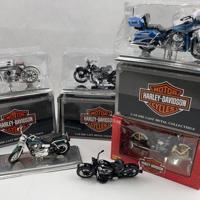 Sale Photo Thumbnail #538: Maisto Harley-Davidson Motorcycles Set