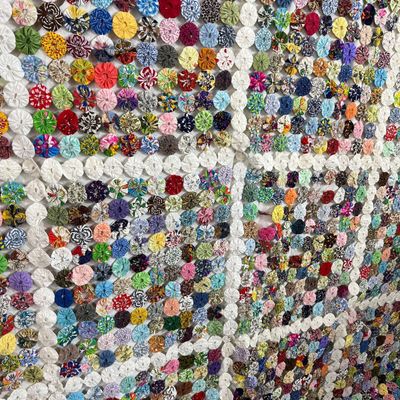 Sale Photo Thumbnail #406: Block Pattern Yo-Yo Quilt