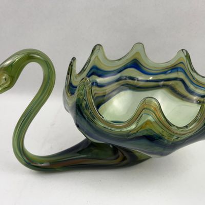 Sale Photo Thumbnail #201: Ruffled Glass Swan Bowl