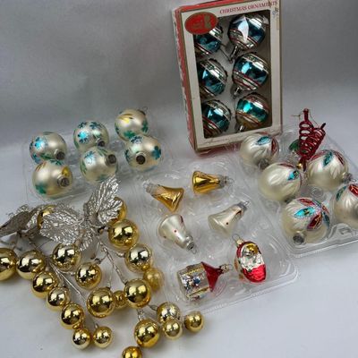 Sale Photo Thumbnail #395: European Blown Glass Ornaments Set