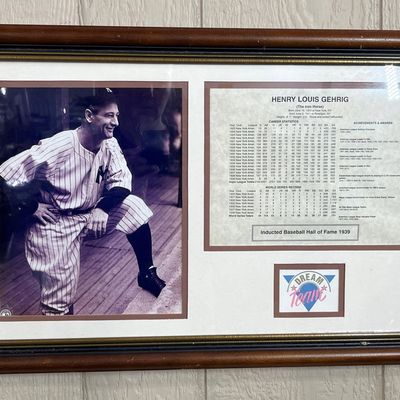 Sale Photo Thumbnail #448: Lou Gehrig Yankees Commemorative Display