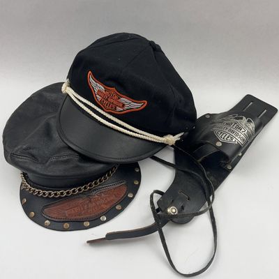 Sale Photo Thumbnail #531: Harley-Davidson Caps & Holster