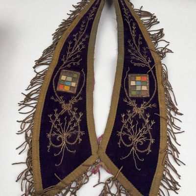 Sale Photo Thumbnail #145: Velvet Collar & G. Washington Medal