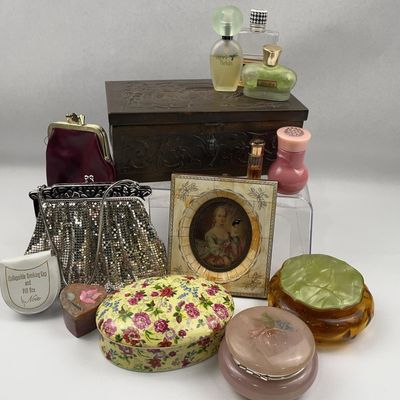 Sale Photo Thumbnail #465: Set 13 Vanity Items & Boxes