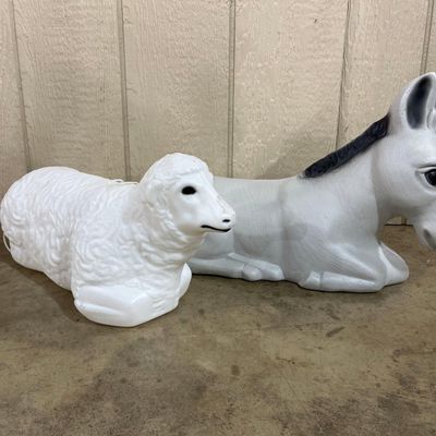 Sale Photo Thumbnail #233: Pair Blow Mold Holiday Figures