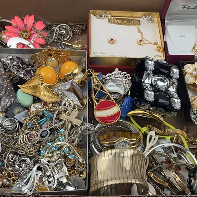 Sale Photo Thumbnail #460: & Modern Costume Jewelry Collection