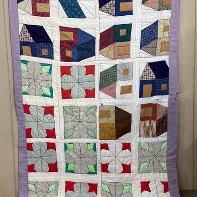 Sale Photo Thumbnail #311: Patchwork & Dresden Plate Quilt
