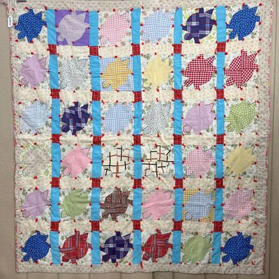 Sale Photo Thumbnail #310: Applique Turtle Patchwork Quilt