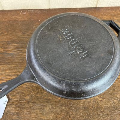 Sale Photo Thumbnail #102: Lodge Cast Iron Combo Cooker Set