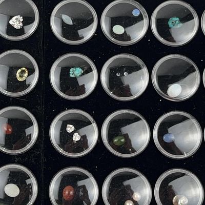 Sale Photo Thumbnail #225: Loose Gemstones & Organic Materials