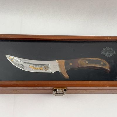 Sale Photo Thumbnail #360: Buck Harley-Davidson Knife with Box