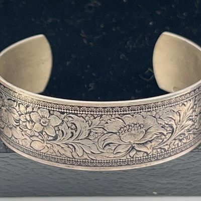 Sale Photo Thumbnail #440: S.Y.S. Sterling Repousse Cuff