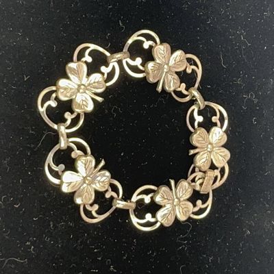 Sale Photo Thumbnail #436: Lang Sterling Clover Link Bracelet
