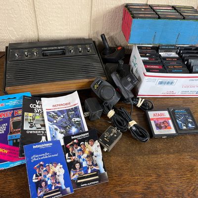 Sale Photo Thumbnail #290: Atari 2600 Console, Controllers & Games