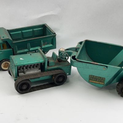 Sale Photo Thumbnail #82: Pair Structo Pressed Steel Toys