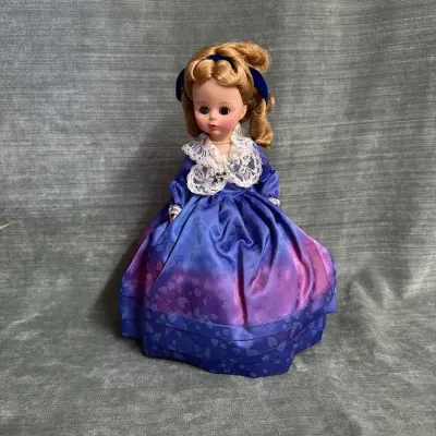 NIB Vintage Madame Alexander Doll - Abigail Adams