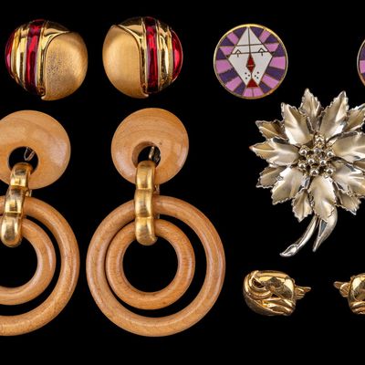 Sale Photo Thumbnail #467: Trifari, Monet, Coro, John Saint Paul Earrings, Br