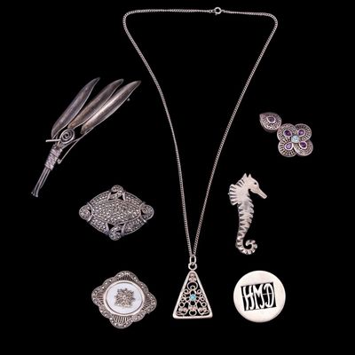Sale Photo Thumbnail #549: Mixed Vintage Brooches, Pendant, & Necklace