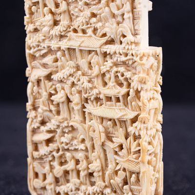 Sale Photo Thumbnail #187: Chinese Carved Natural Material Card Case
