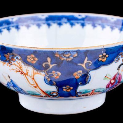 Sale Photo Thumbnail #181: Antique Chinese Export Porcelain Bowl