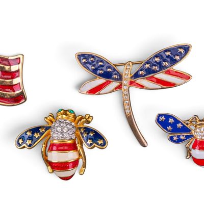 Sale Photo Thumbnail #419: Joan Rivers Bee Pins and more