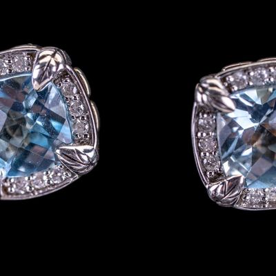 Sale Photo Thumbnail #366: JAI Designer Stud Earrings