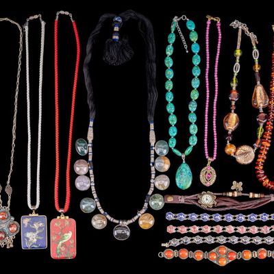 Sale Photo Thumbnail #452: Large Stone & Costume Jewelry Collection.