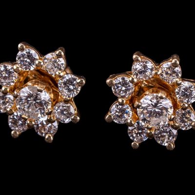 Sale Photo Thumbnail #646: 14K Yellow Gold Natural Diamond Cluster Earrings