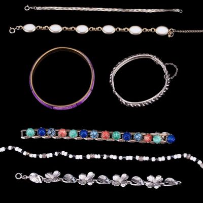 Sale Photo Thumbnail #476: Vintage, Mid-century, and Retro Bracelets