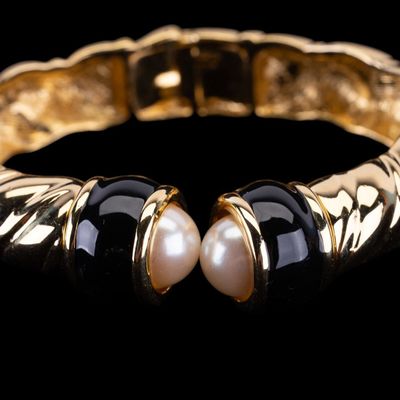 Sale Photo Thumbnail #354: Joan Rivers Bracelet