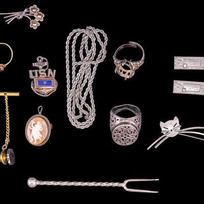 Sale Photo Thumbnail #596: Misc. Lot of Sterling Silver Jewelry