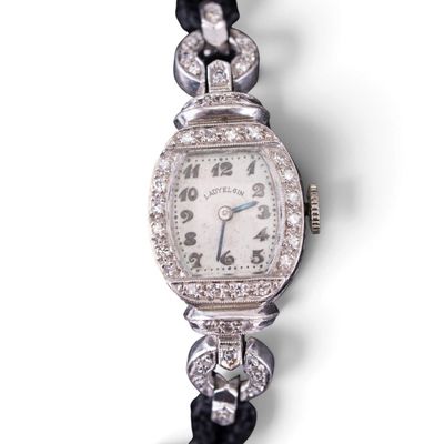 Sale Photo Thumbnail #614: Vintage Lady Elgin Diamond Cocktail Watch