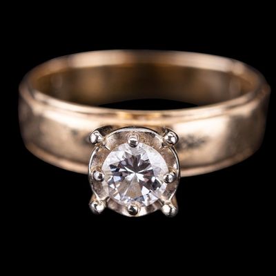 Sale Photo Thumbnail #640: 14K Yellow Gold Diamond Solitaire Ring