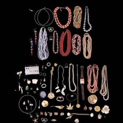 Sale Photo Thumbnail #488: Large Mixed Estate Lot of Vintage Costume Jewelry