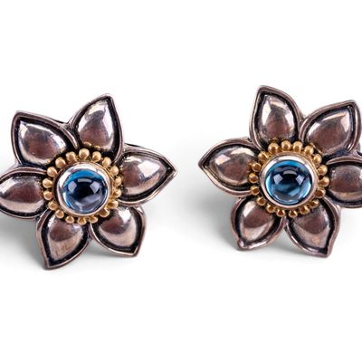 Sale Photo Thumbnail #543: Barbara Bixby Flower Earrings