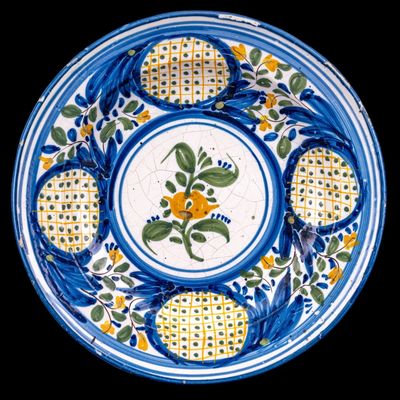 Sale Photo Thumbnail #297: Antique Spanish Polychrome Faience Charger
