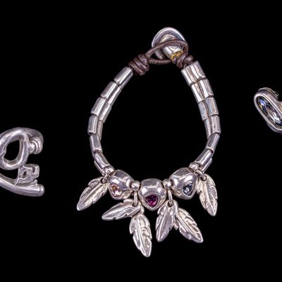 Sale Photo Thumbnail #497: Uno de 50 Costume Jewelry