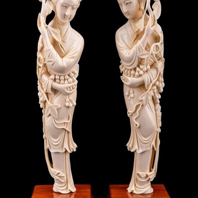 Sale Photo Thumbnail #326: 2 Chinese Carved Maidens / Meiren