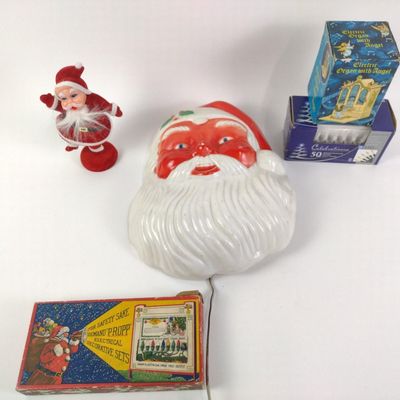 Sale Photo Thumbnail #88: Mid-Century NOMA Light-Up Santa & Electric Organ With Angel