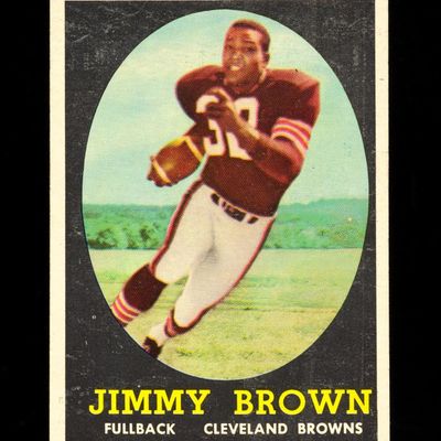 Sale Photo Thumbnail #211: 1958 Jimmy Brown Topps 62 Football Card